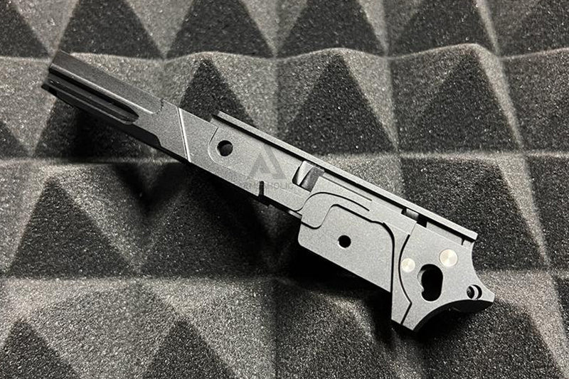 Load image into Gallery viewer, EDGE Custom "STRAT" 3.9 inch Aluminum Frame for Hi-Capa - Black #EDGE-AF001-39-BK