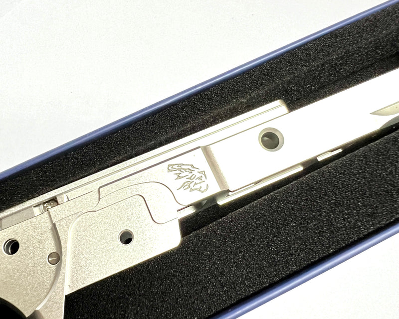 Load image into Gallery viewer, EDGE "LimCat BattleCat" Aluminum 3.9" for Hi-CAPA - Silver #EDGE-AF002-39-SL