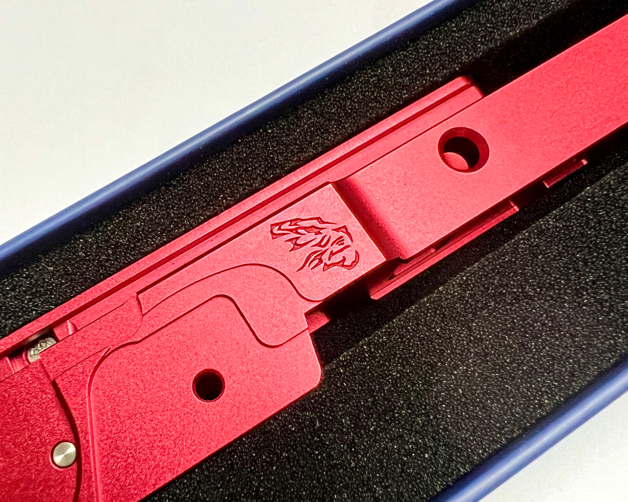EDGE "LimCat BattleCat" Aluminum 3.9" for Hi-CAPA - Red #EDGE-AF002-39-RD