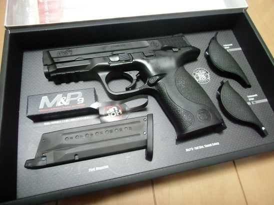Load image into Gallery viewer, Tokyo Marui M&amp;P 9 Airsoft GBB Pistol
