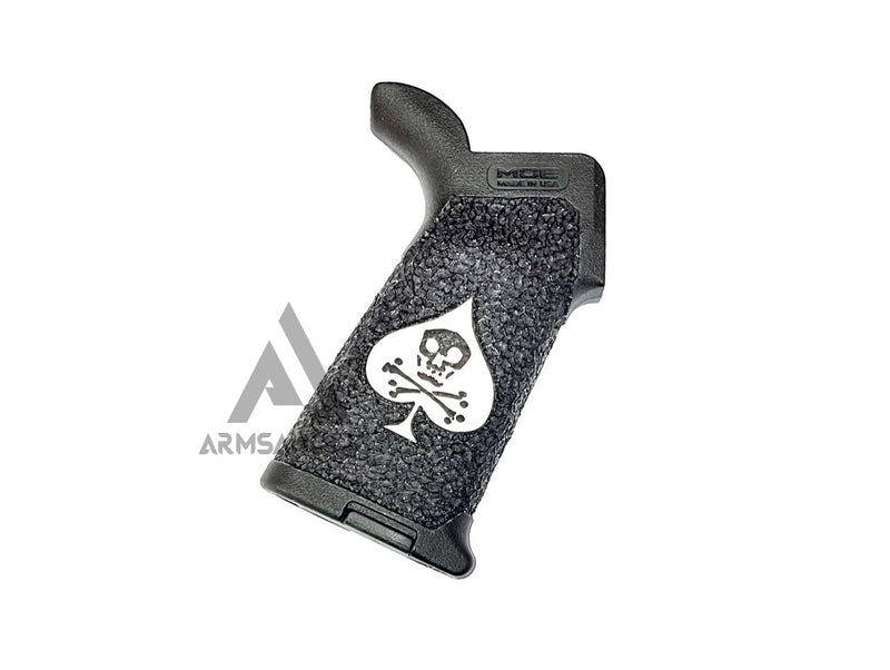 Load image into Gallery viewer, Armsaholic Custom Stippling SO-Style MOE Grip For M4/MWS/AR15/M16/416 Airsoft GBB - Black Cerakote Logo
